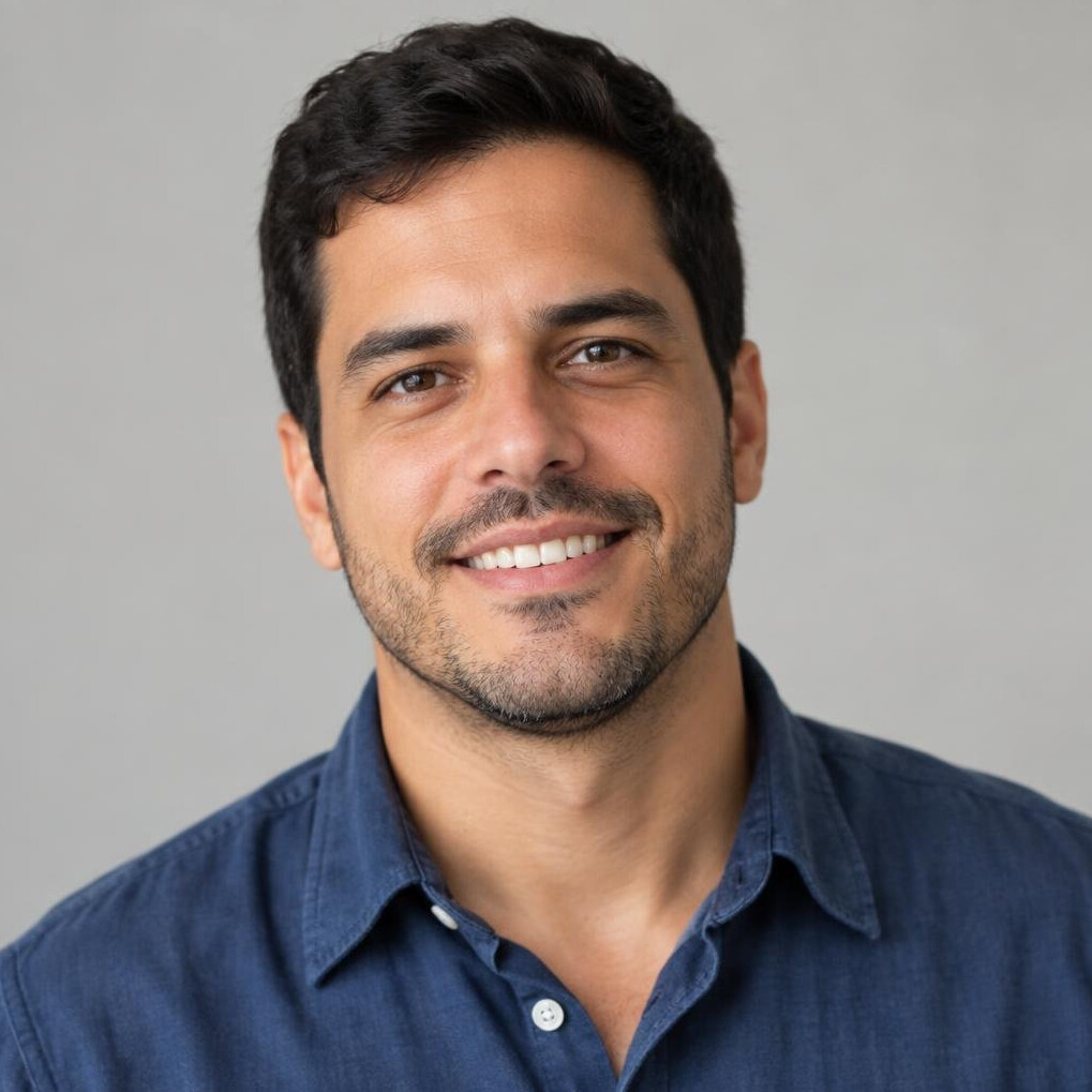 Portrait of a smiling man with short hair
